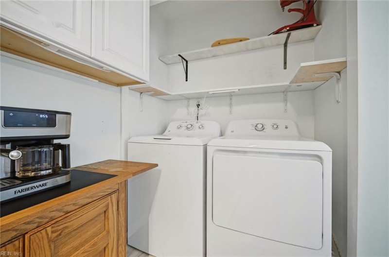Photo 21 of 41 residential for sale in Virginia Beach virginia