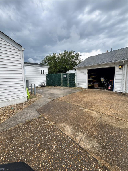 Photo 28 of 30 residential for sale in Norfolk virginia