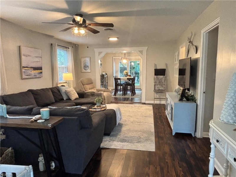 Photo 4 of 30 residential for sale in Norfolk virginia