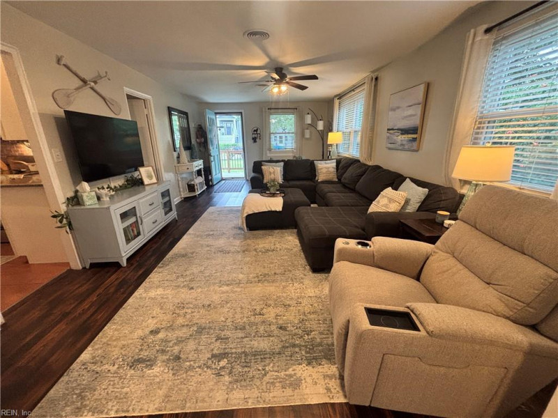 Photo 5 of 30 residential for sale in Norfolk virginia
