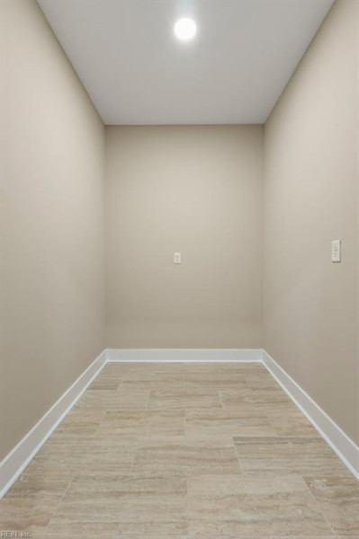 Photo 14 of 50 residential for sale in Chesapeake virginia