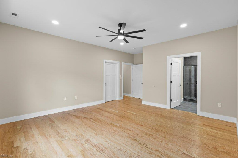 Photo 19 of 50 residential for sale in Chesapeake virginia