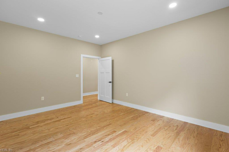 Photo 31 of 50 residential for sale in Chesapeake virginia