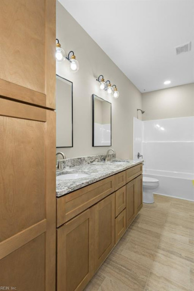 Photo 33 of 50 residential for sale in Chesapeake virginia