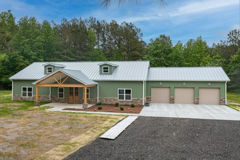 Photo 37 of 50 residential for sale in Chesapeake virginia