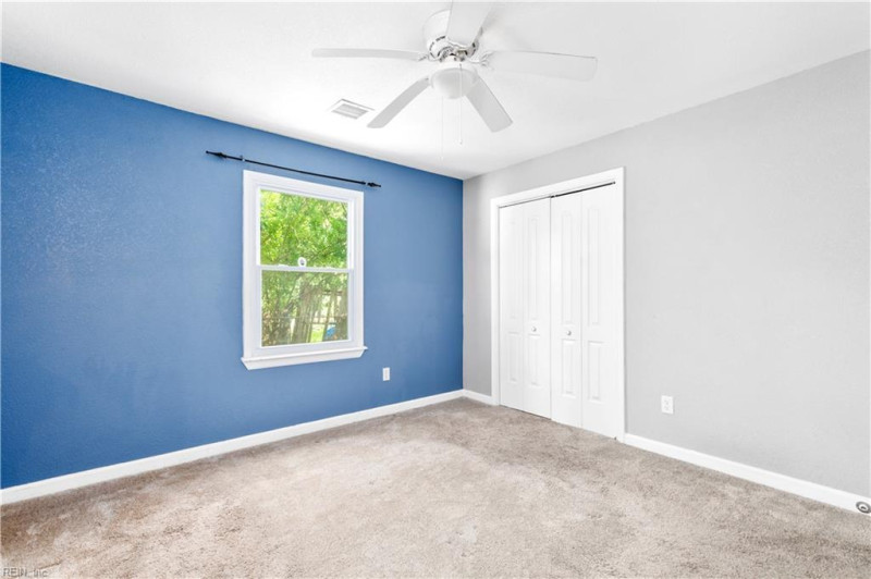 Photo 23 of 40 residential for sale in Chesapeake virginia