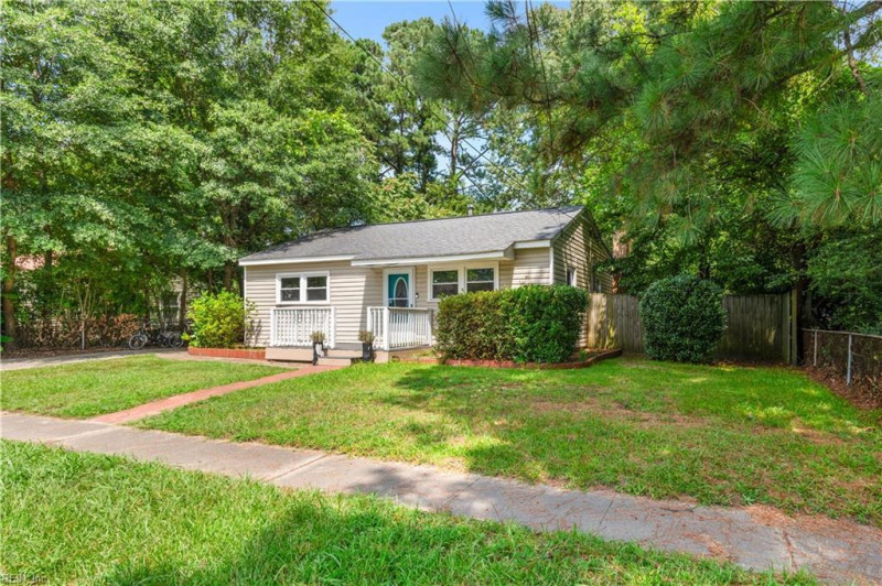 Photo 34 of 40 residential for sale in Chesapeake virginia