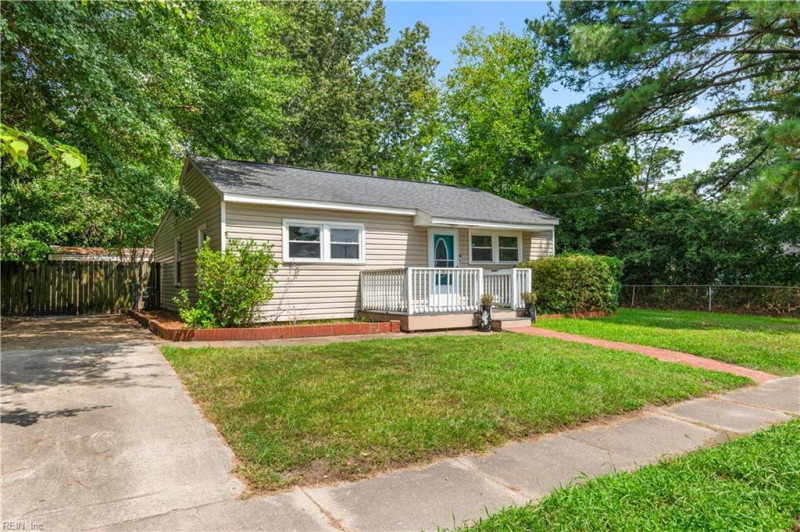 Photo 35 of 40 residential for sale in Chesapeake virginia