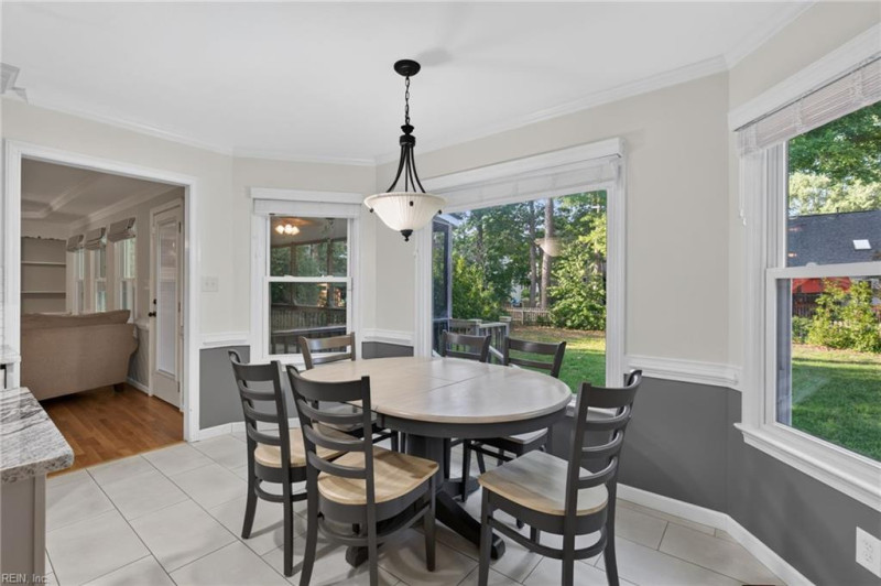 Photo 12 of 39 residential for sale in Chesapeake virginia