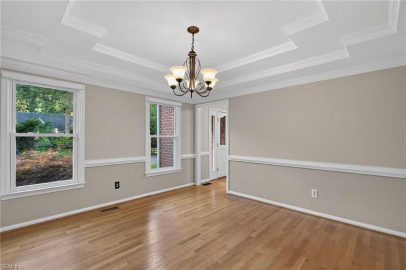 Photo 14 of 39 residential for sale in Chesapeake virginia