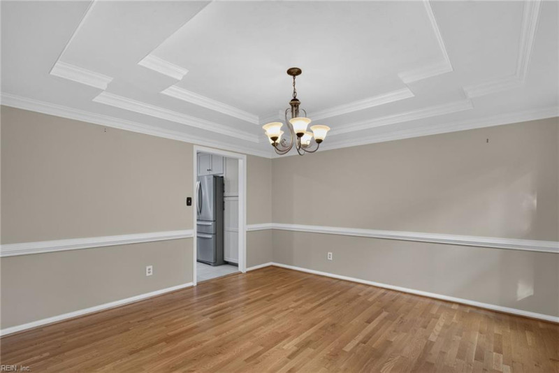 Photo 15 of 39 residential for sale in Chesapeake virginia