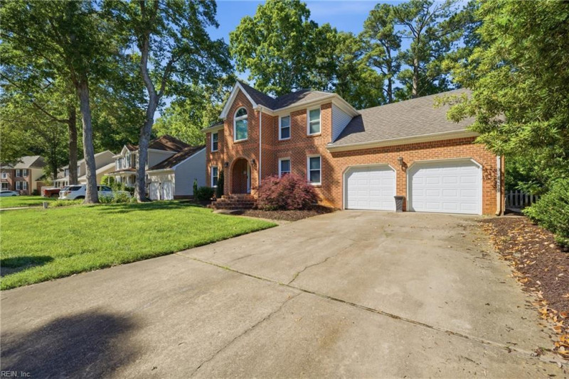 Photo 2 of 39 residential for sale in Chesapeake virginia