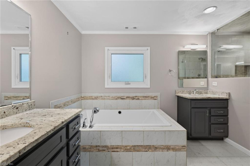 Photo 23 of 39 residential for sale in Chesapeake virginia