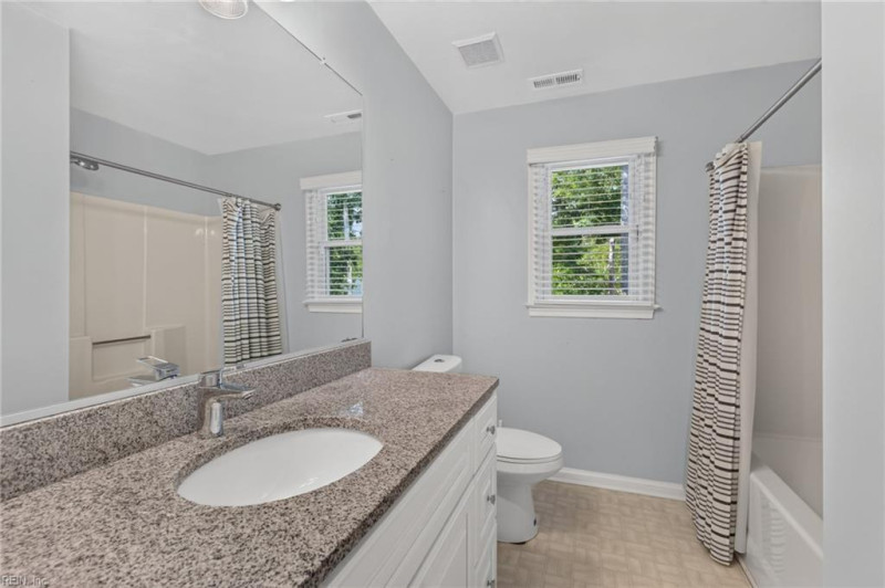 Photo 31 of 39 residential for sale in Chesapeake virginia