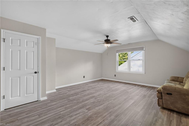 Photo 33 of 39 residential for sale in Chesapeake virginia