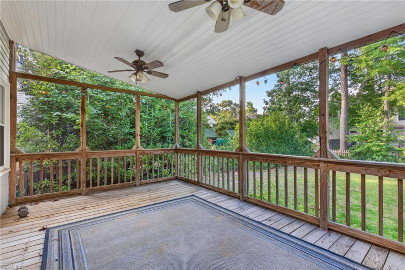 Photo 35 of 39 residential for sale in Chesapeake virginia