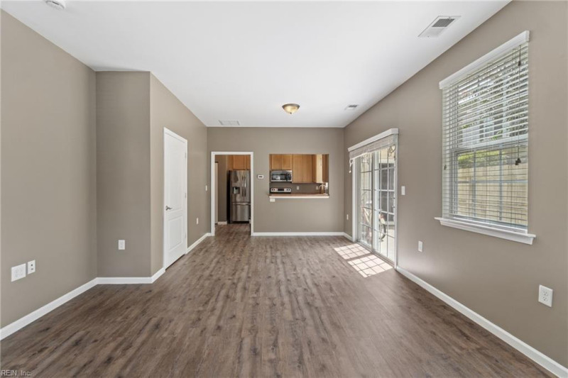 Photo 7 of 33 rental for rent in Chesapeake virginia Photo 7 of 33 rental for rent in Chesapeake virginia