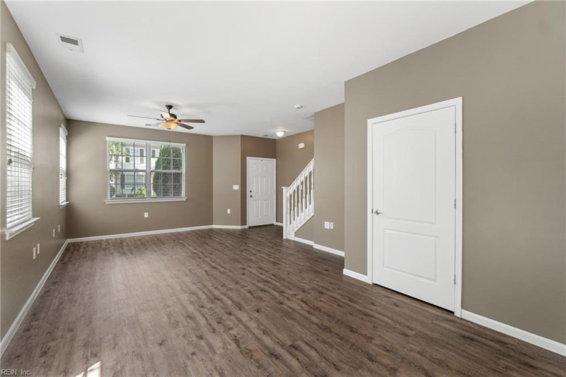 Photo 8 of 33 rental for rent in Chesapeake virginia Photo 8 of 33 rental for rent in Chesapeake virginia