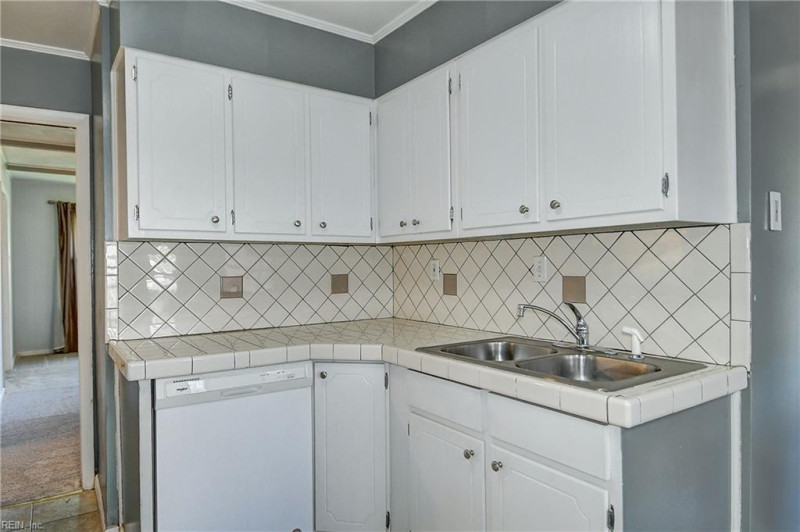 Photo 19 of 39 residential for sale in Chesapeake virginia Photo 19 of 39 residential for sale in Chesapeake virginia