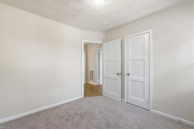 Photo 33 of 37 residential for sale in Norfolk virginia Photo 33 of 37 residential for sale in Norfolk virginia