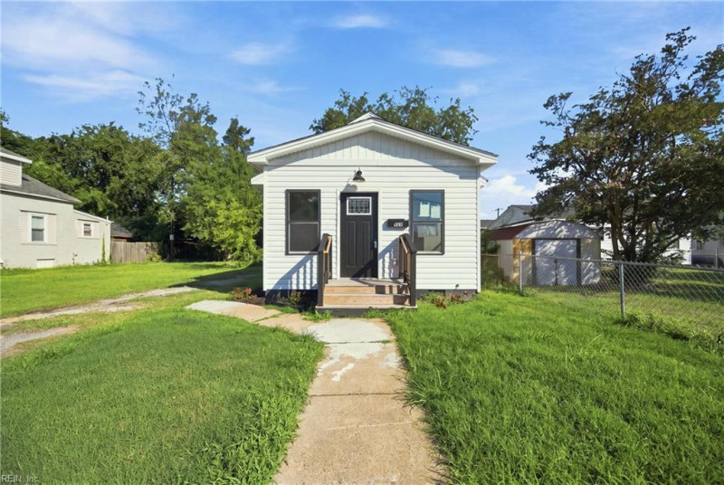 Photo 1 of 27 residential for sale in Newport News virginia