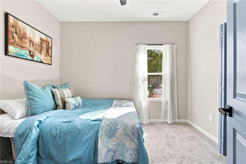 Photo 10 of 27 residential for sale in Newport News virginia
