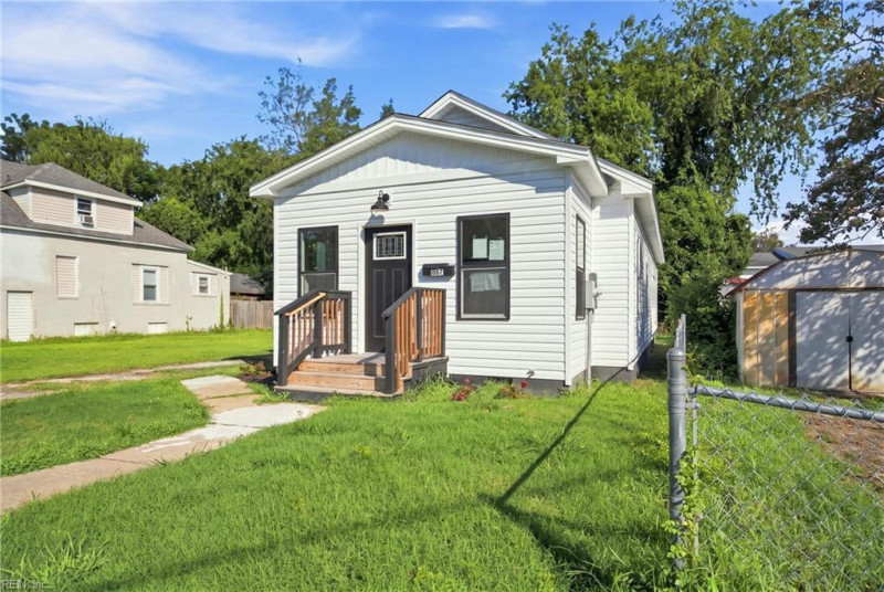 Photo 2 of 27 residential for sale in Newport News virginia
