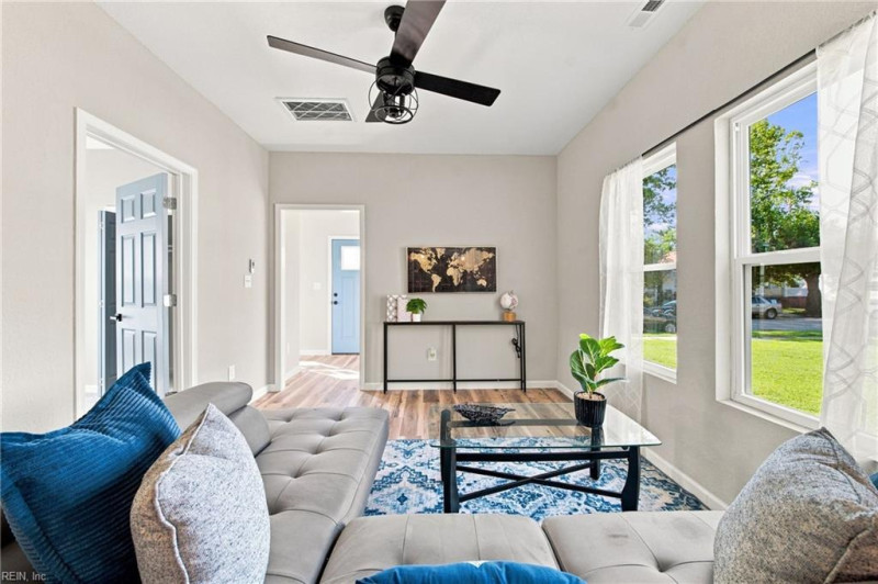 Photo 8 of 27 residential for sale in Newport News virginia