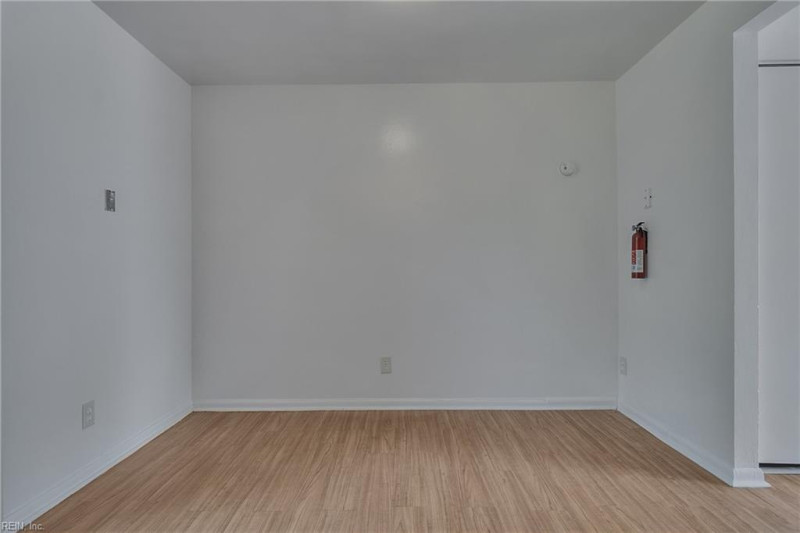 Photo 7 of 19 rental for rent in Portsmouth virginia Photo 7 of 19 rental for rent in Portsmouth virginia