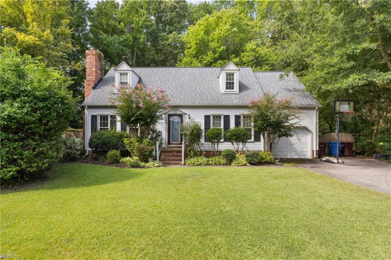 Photo 1 of 22 residential for sale in Chesapeake virginia