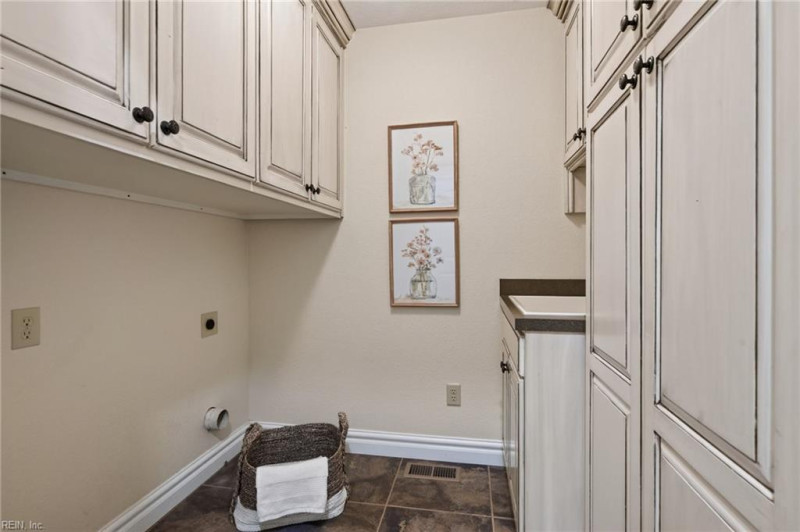 Photo 14 of 50 residential for sale in Chesapeake virginia Photo 14 of 50 residential for sale in Chesapeake virginia