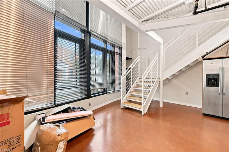 Photo 11 of 33 residential for sale in Norfolk virginia