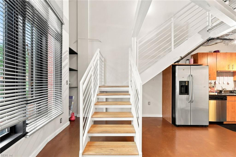 Photo 13 of 33 residential for sale in Norfolk virginia