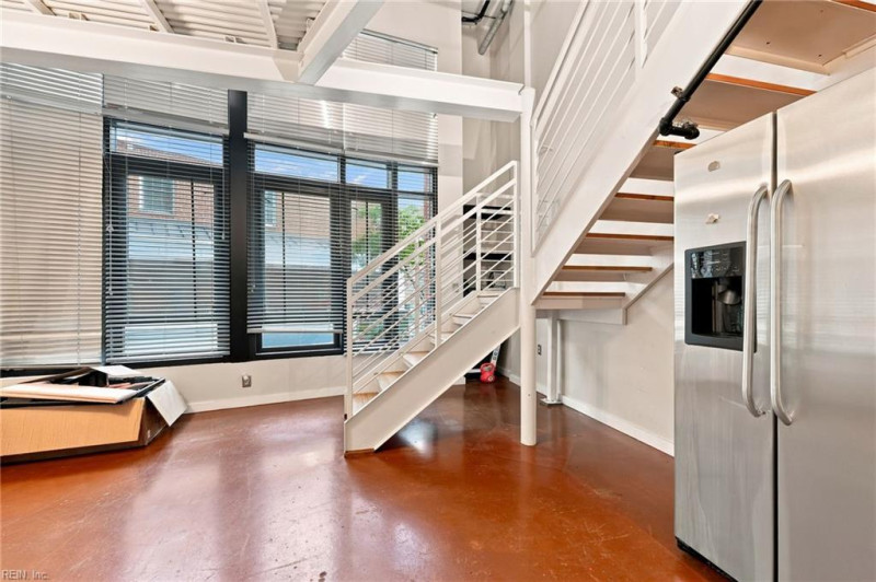 Photo 9 of 33 residential for sale in Norfolk virginia