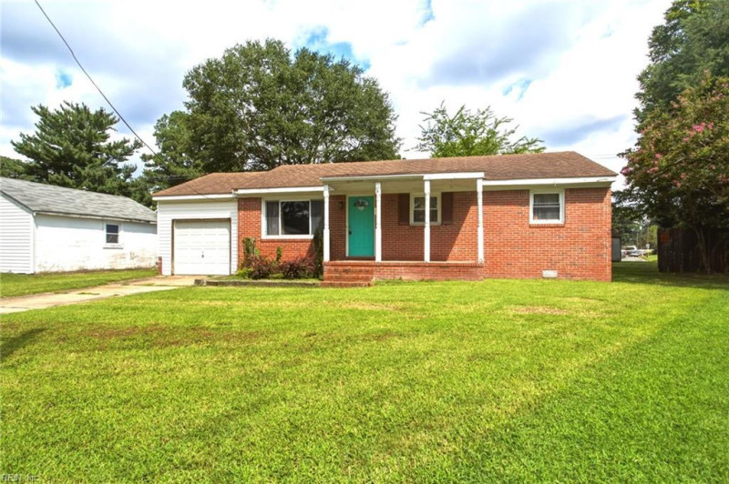 Photo 2 of 26 residential for sale in Chesapeake virginia