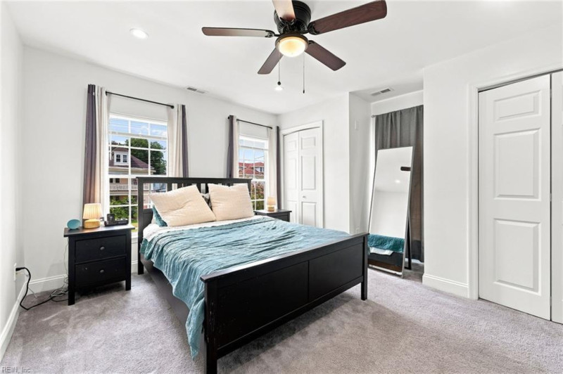 Photo 19 of 48 residential for sale in Chesapeake virginia