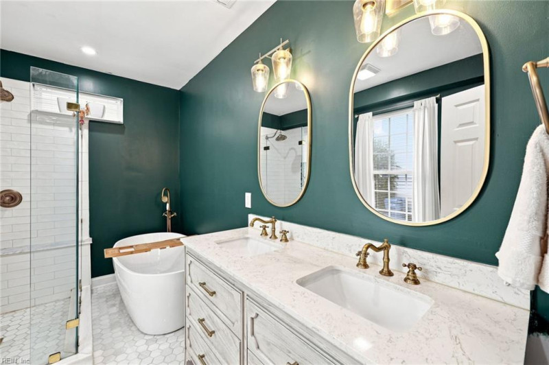 Photo 21 of 48 residential for sale in Chesapeake virginia