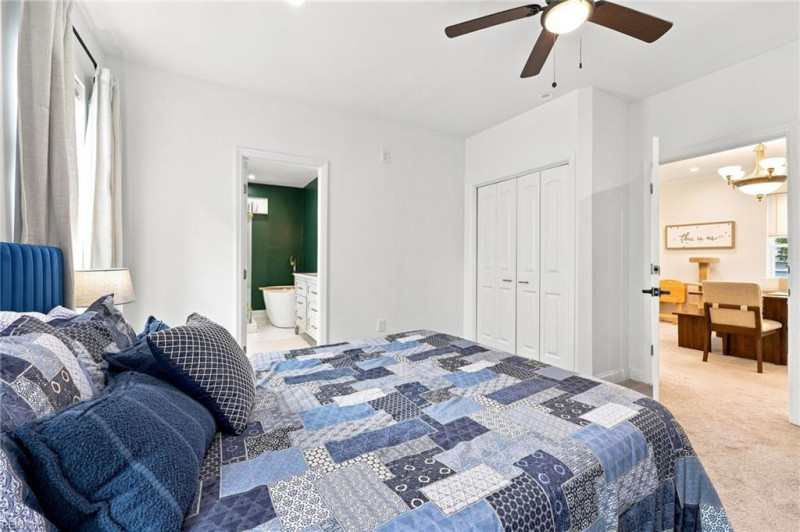 Photo 25 of 48 residential for sale in Chesapeake virginia