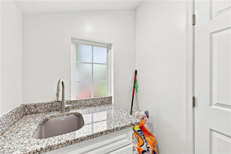 Photo 33 of 48 residential for sale in Chesapeake virginia