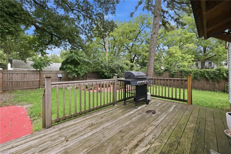 Photo 35 of 48 residential for sale in Chesapeake virginia
