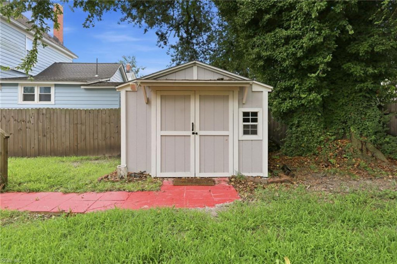 Photo 39 of 48 residential for sale in Chesapeake virginia