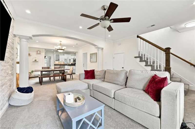 Photo 5 of 48 residential for sale in Chesapeake virginia