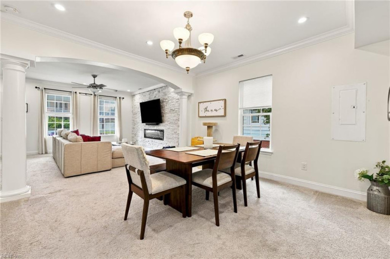 Photo 6 of 48 residential for sale in Chesapeake virginia