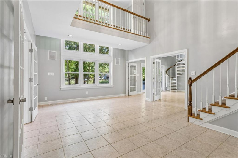 Photo 11 of 50 residential for sale in York County virginia
