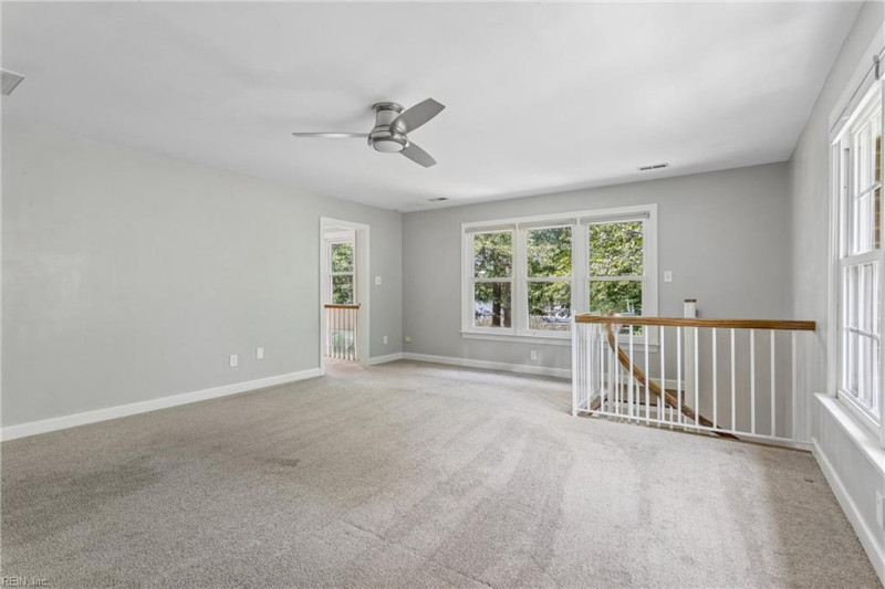 Photo 31 of 50 residential for sale in York County virginia