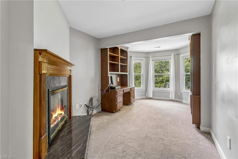 Photo 32 of 50 residential for sale in York County virginia