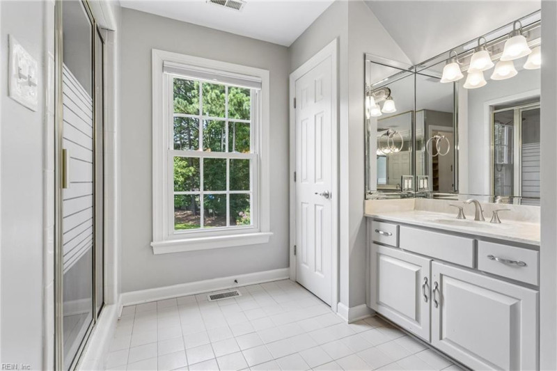 Photo 38 of 50 residential for sale in York County virginia