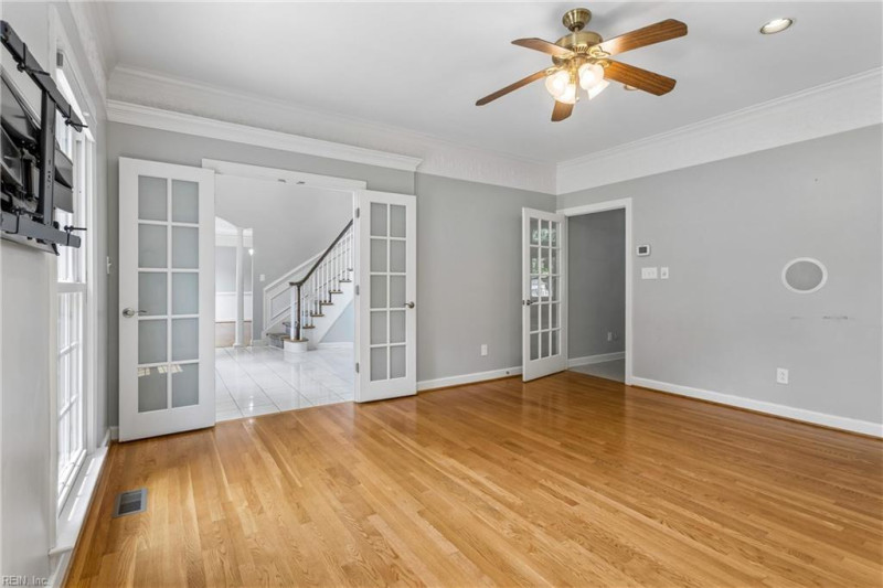 Photo 9 of 50 residential for sale in York County virginia