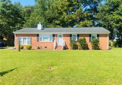 3009 Woodlawn Drive, Suffolk, VA 23434