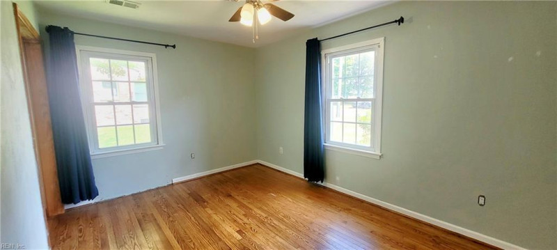 Photo 13 of 32 residential for sale in Suffolk virginia Photo 13 of 32 residential for sale in Suffolk virginia